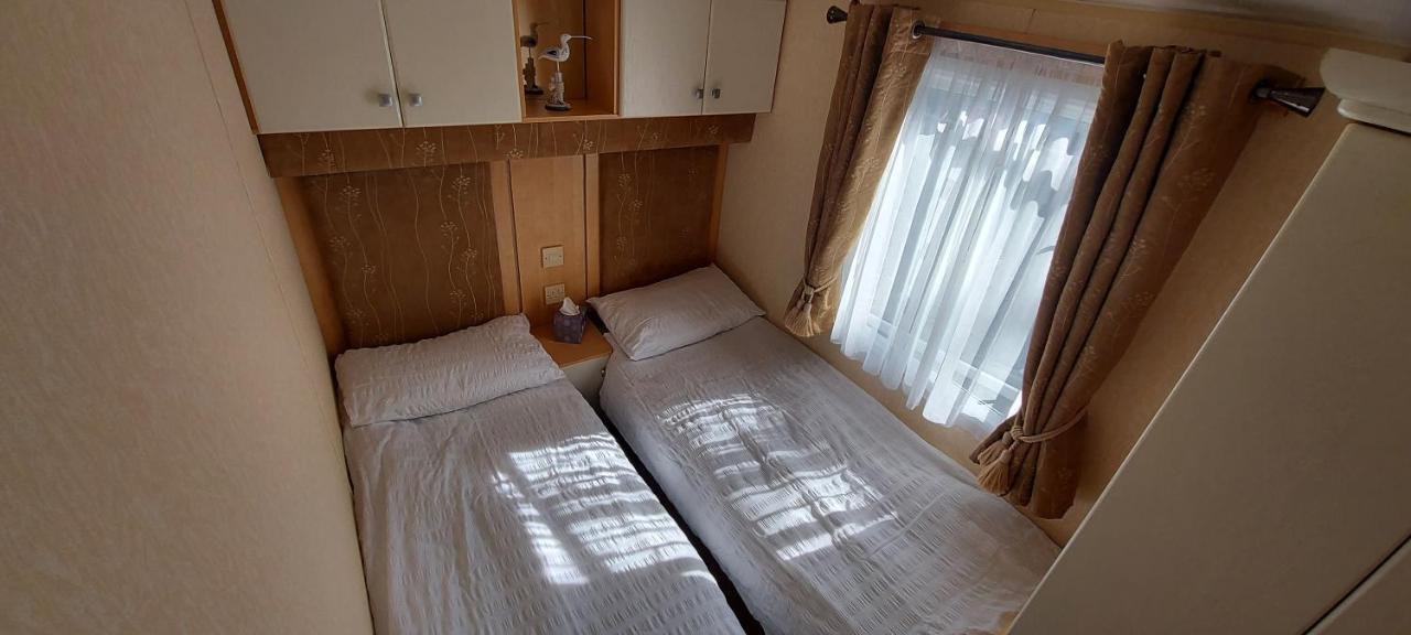 A Fashionable Caravan In A Peaceful Seaside Town Sandown